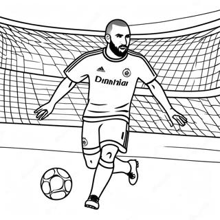 Pagini De Colorat Cu Karim Benzema Marcând Un Gol 65524-51862